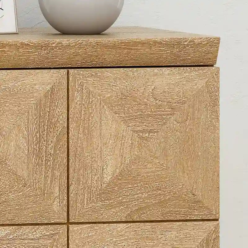 Meuble artisanal en bois de manguier
