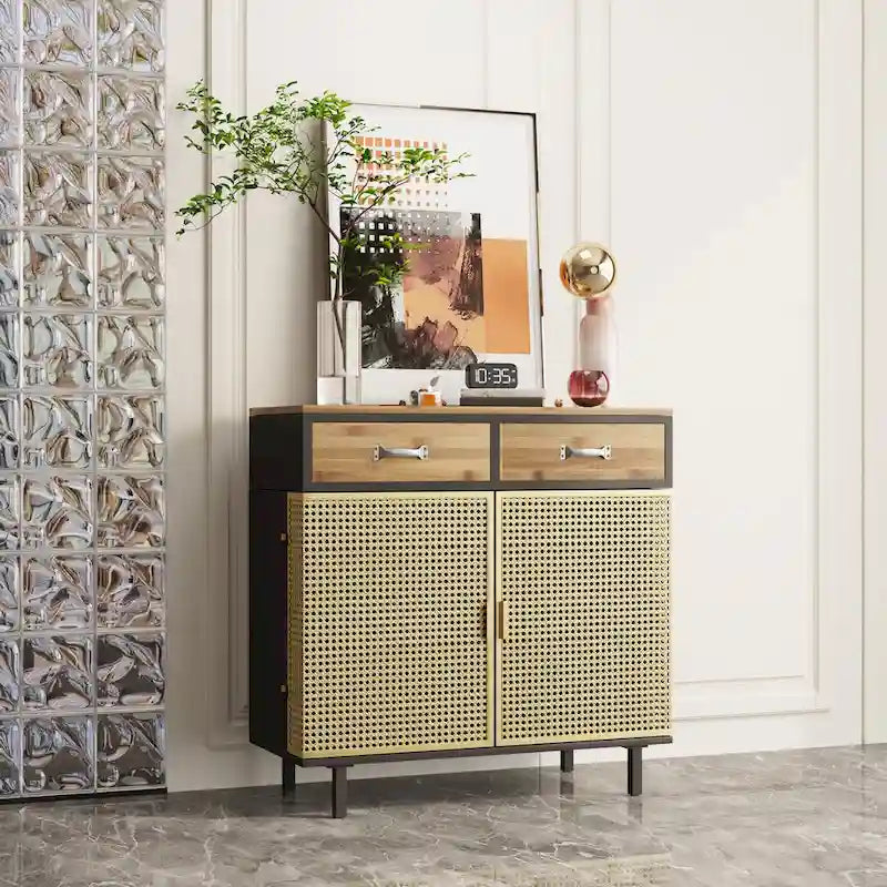 Buffet moderne avec tiroirs et portes
